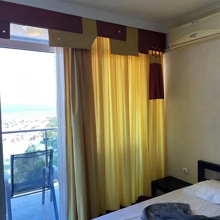 Gallery L Apartman Napospart