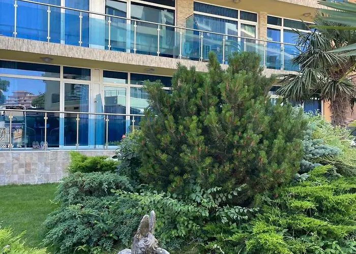 Gallery L סאני ביץ'