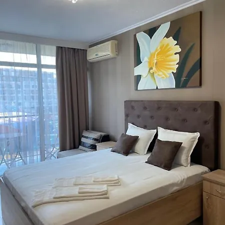 Gallery L * Sunny Beach