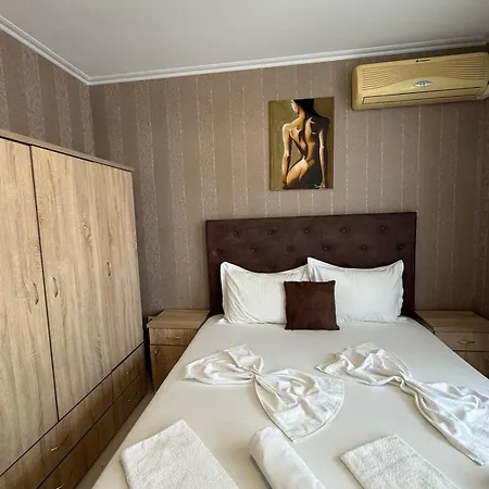 Gallery L Апартамент *