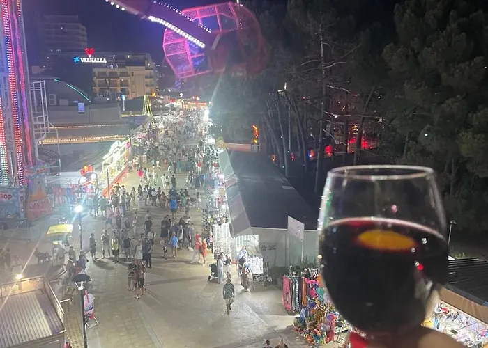 Gallery L Σάνι Μπιτς